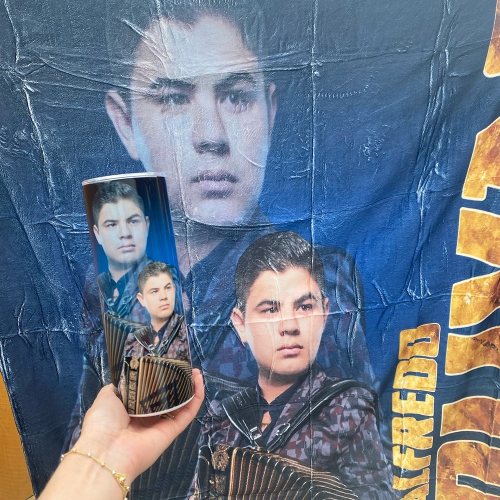 Alfredo Olivas Blanket Tumbler